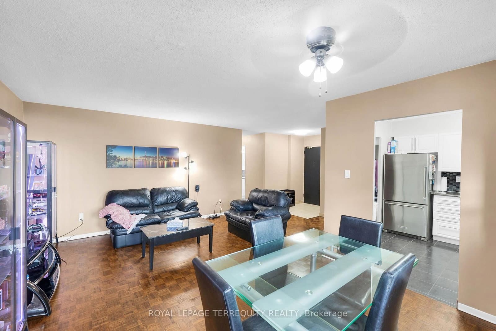 180 Markham Road, Unit 816 thumbnail 8
