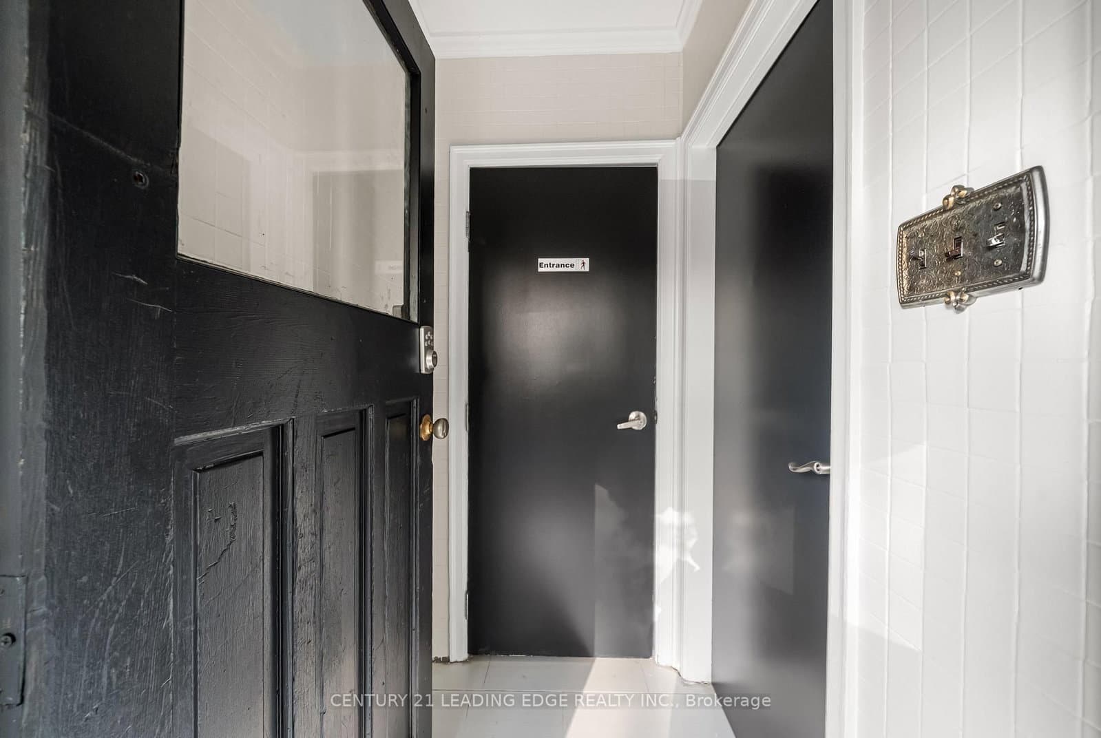 620 Birchmount Road, Unit unit B thumbnail 2