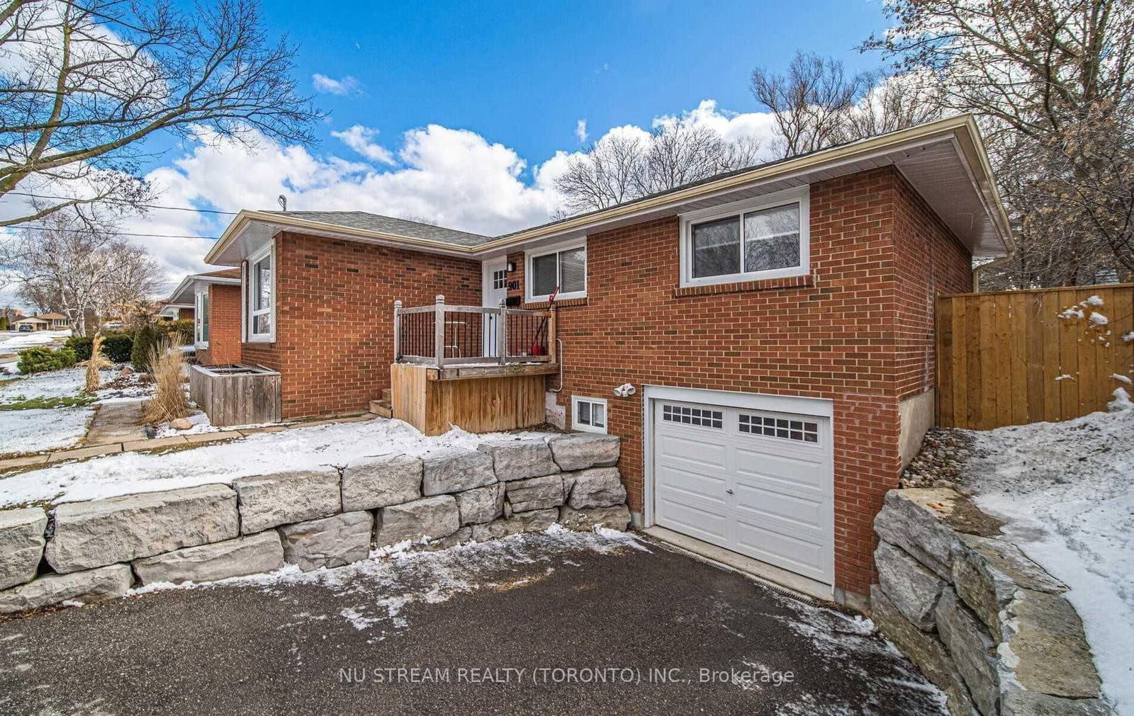 901 Lilac Terrace - Image 1