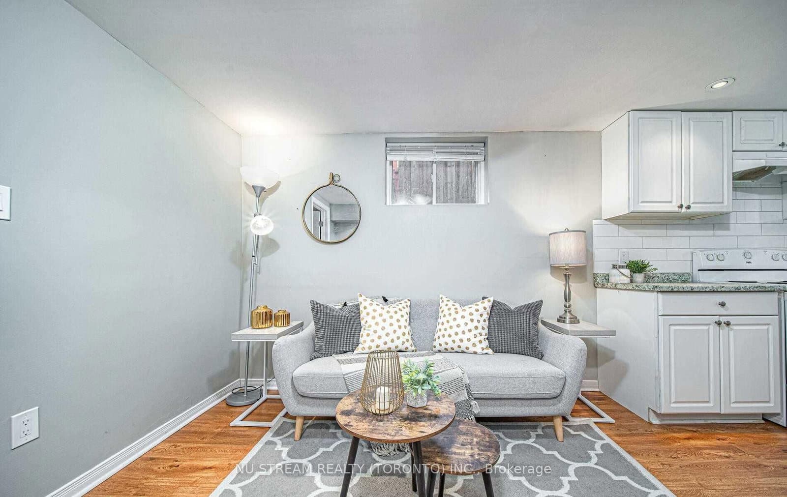 901 Lilac Terrace thumbnail 4