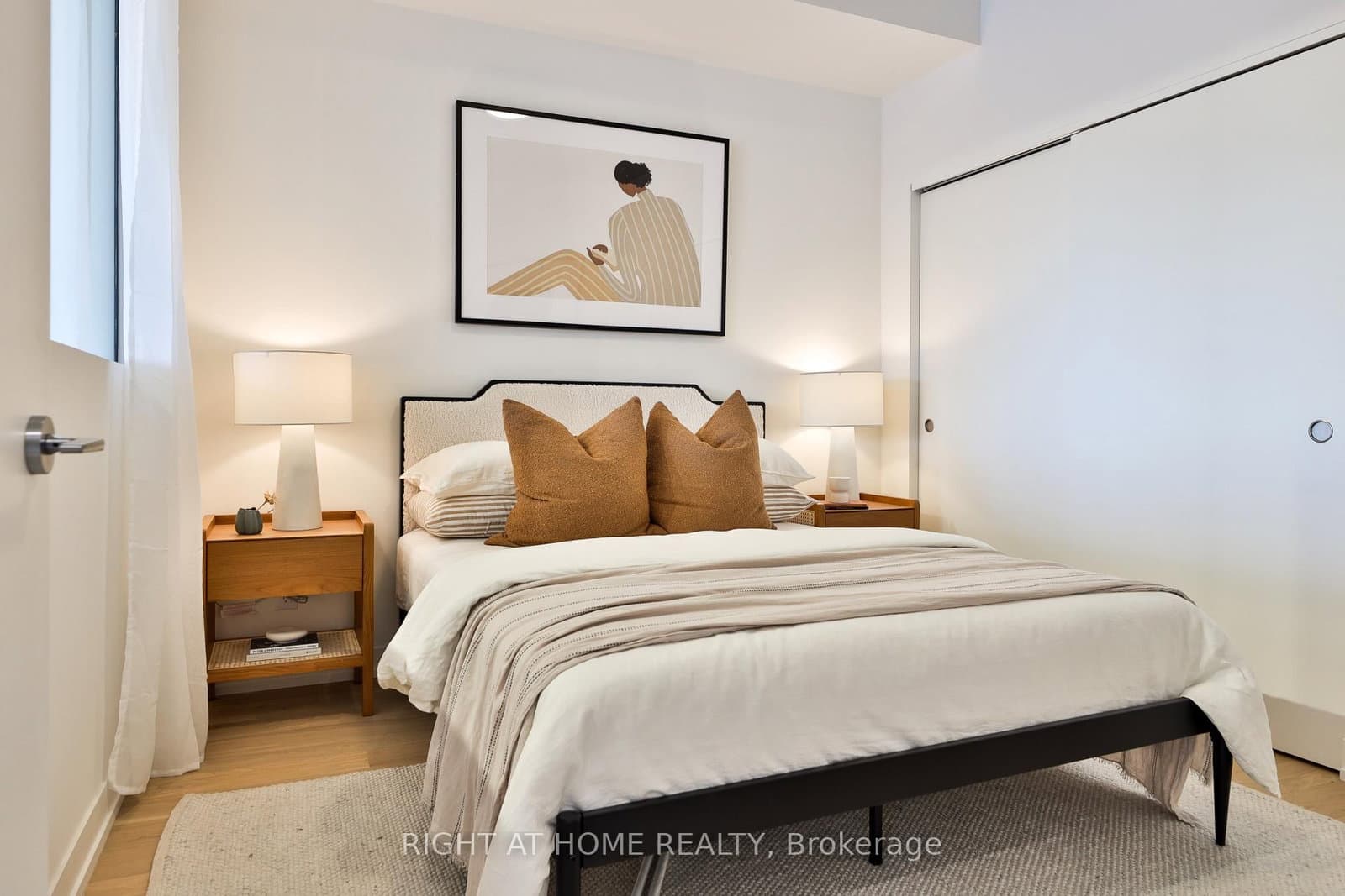 761 Queen Street E, Unit 205 thumbnail 13