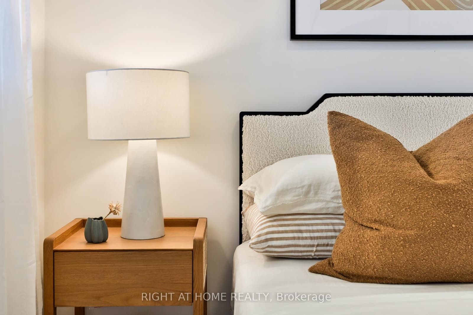 761 Queen Street E, Unit 205 thumbnail 15