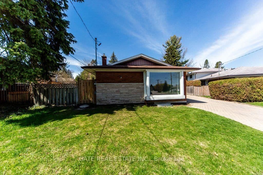 14 Amarillo Drive, Unit Lower Level - Image 1