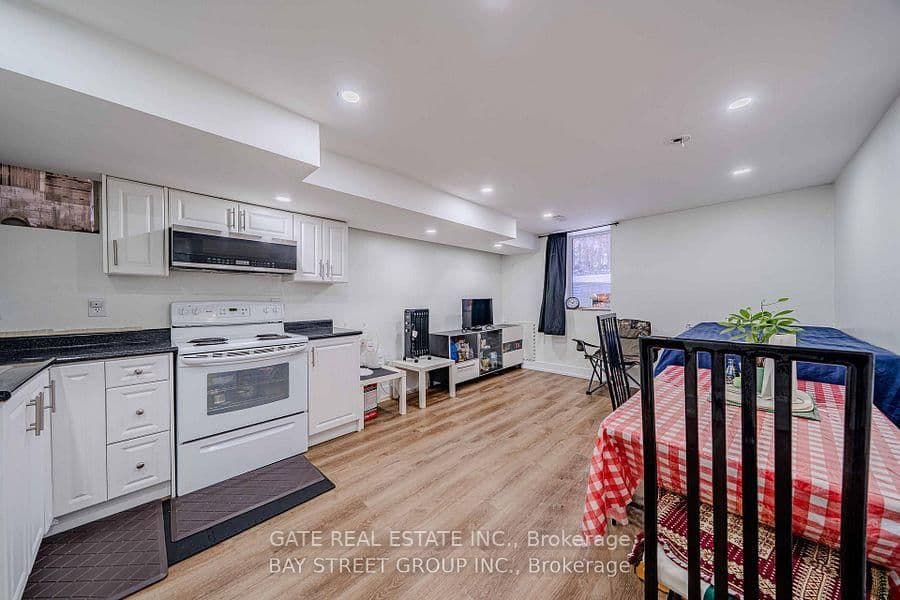 14 Amarillo Drive, Unit Lower Level thumbnail 6