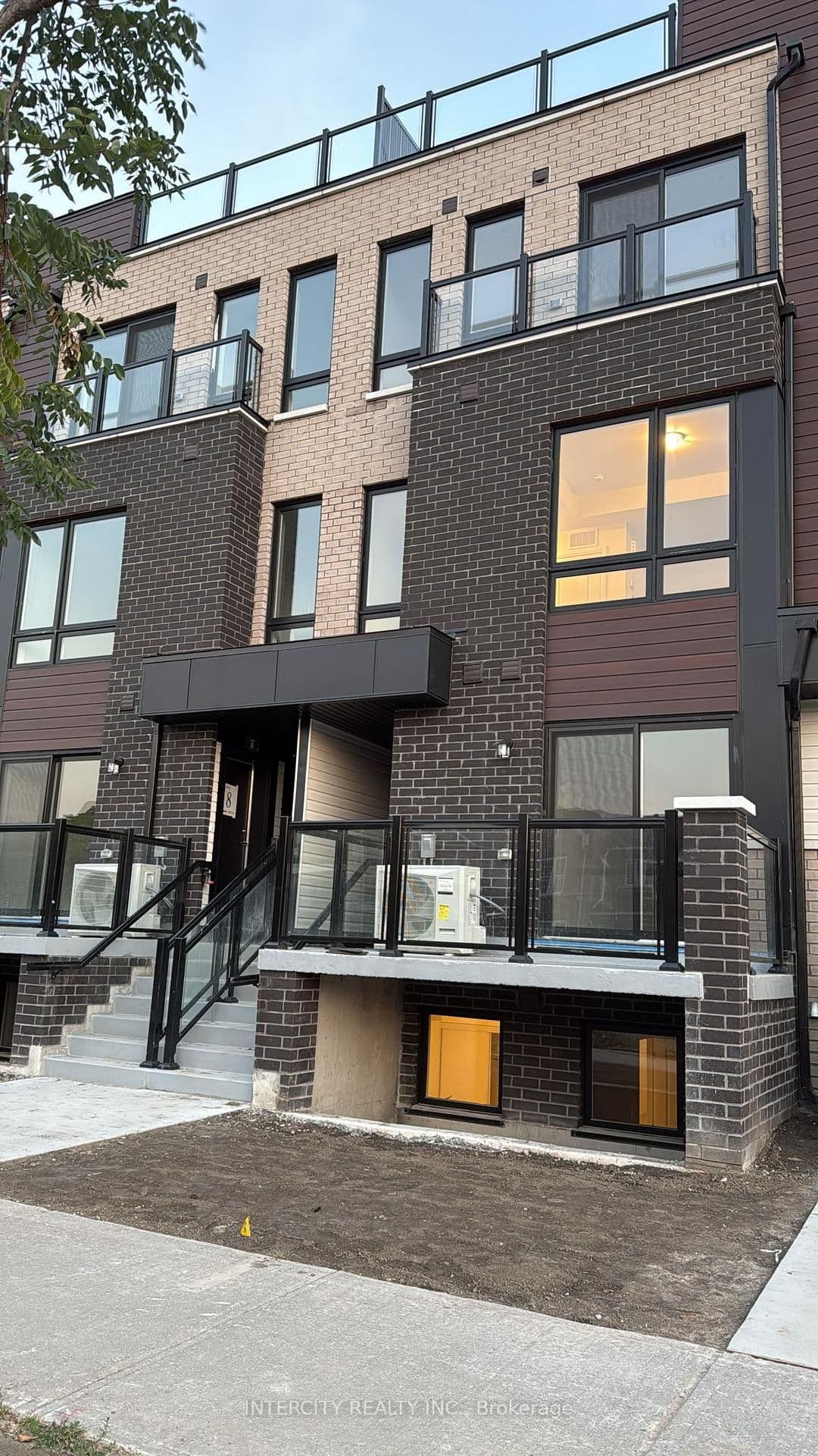 245 McLevin Avenue, Unit 13 - Image 1