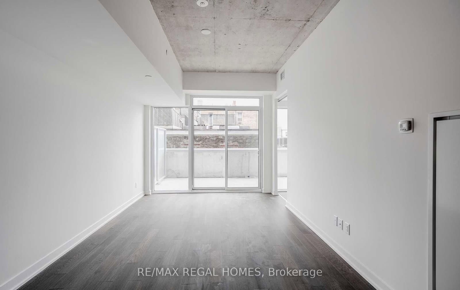 30 Baseball Place, Unit 209 thumbnail 6