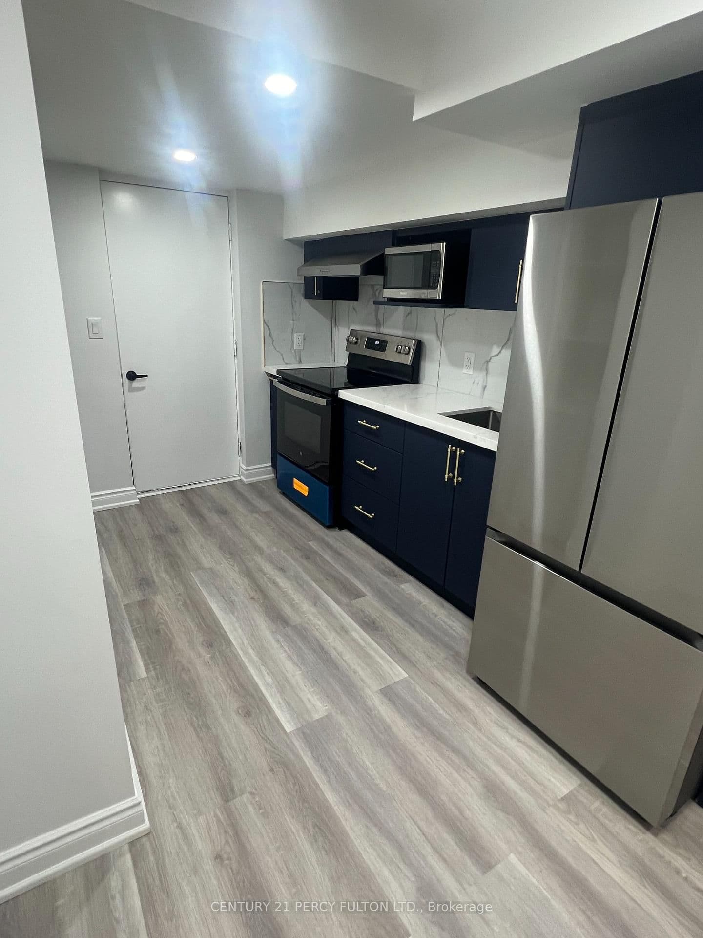 1223 Plymouth Drive, Unit Bsmt thumbnail 3
