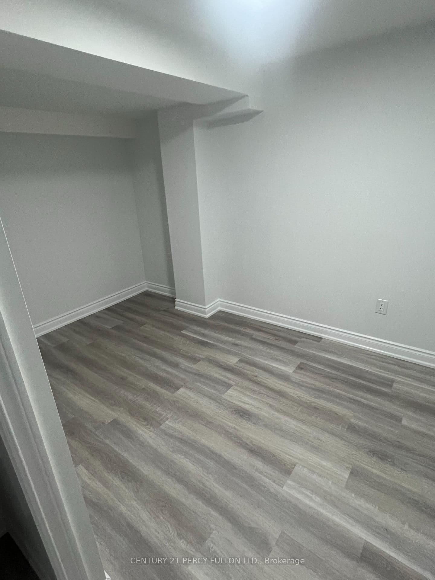 1223 Plymouth Drive, Unit Bsmt thumbnail 4