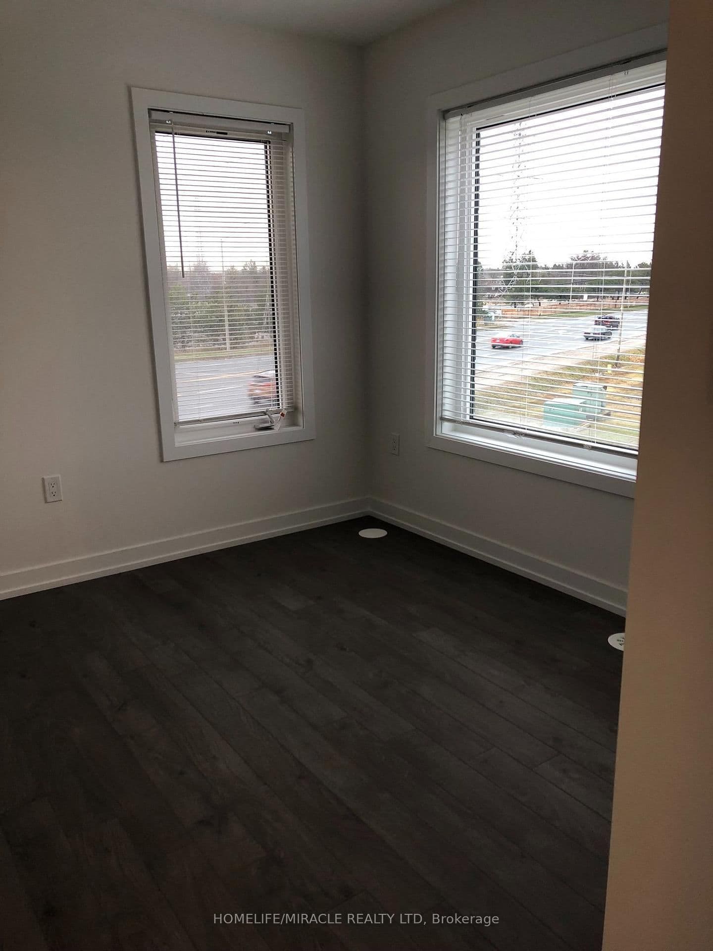 1555 Kingston Road, Unit 202 thumbnail 8
