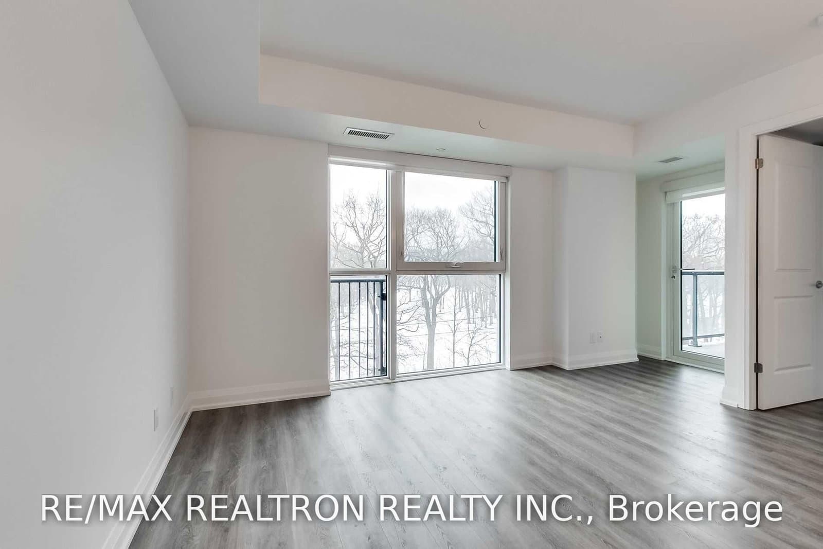 1400 Kingston Road, Unit 401 thumbnail 4