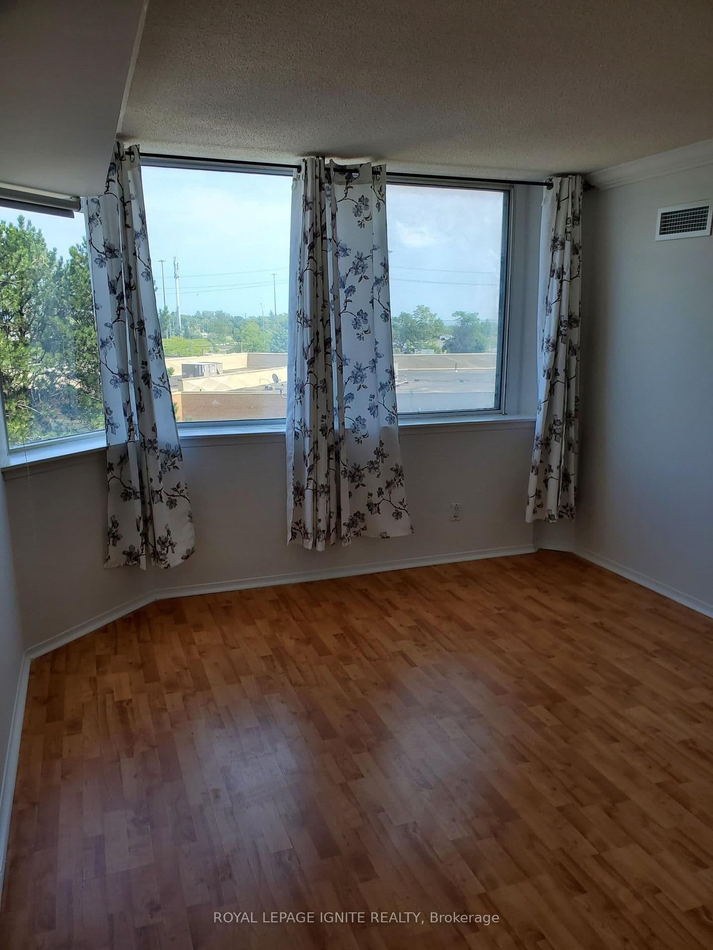 11753 Sheppard Avenue E, Unit 324 thumbnail 19