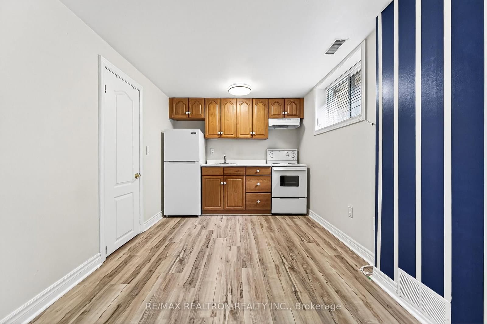 454 Donlands Avenue thumbnail 37