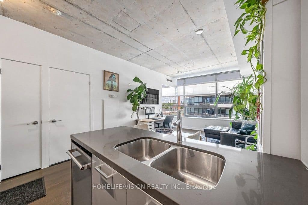 1201 Dundas Street E, Unit 804 thumbnail 11