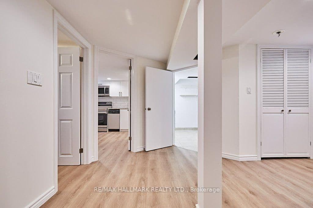 181 Ferris Road, Unit Basement thumbnail 3