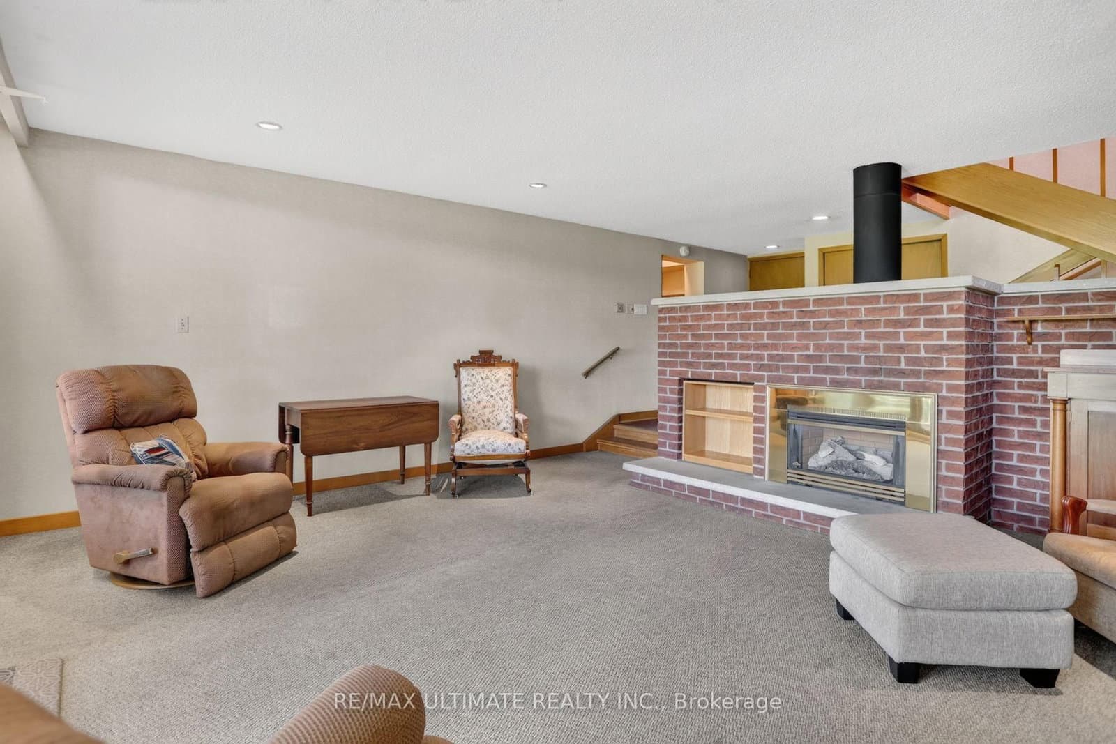 81 Flora Drive thumbnail 23