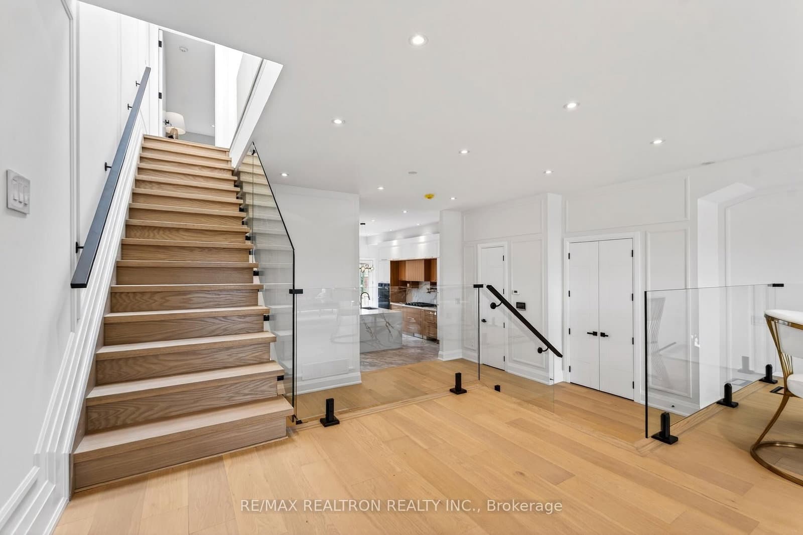 792 Midland Avenue thumbnail 22