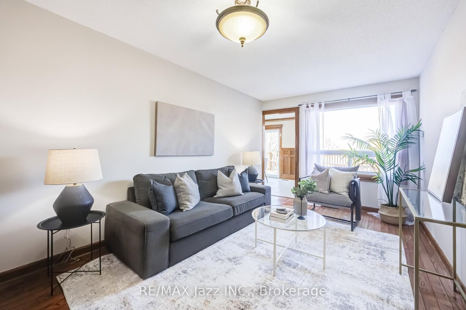 2 Coomer Crescent thumbnail 15