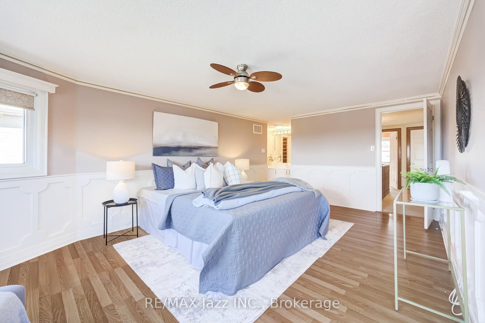 2 Coomer Crescent thumbnail 19