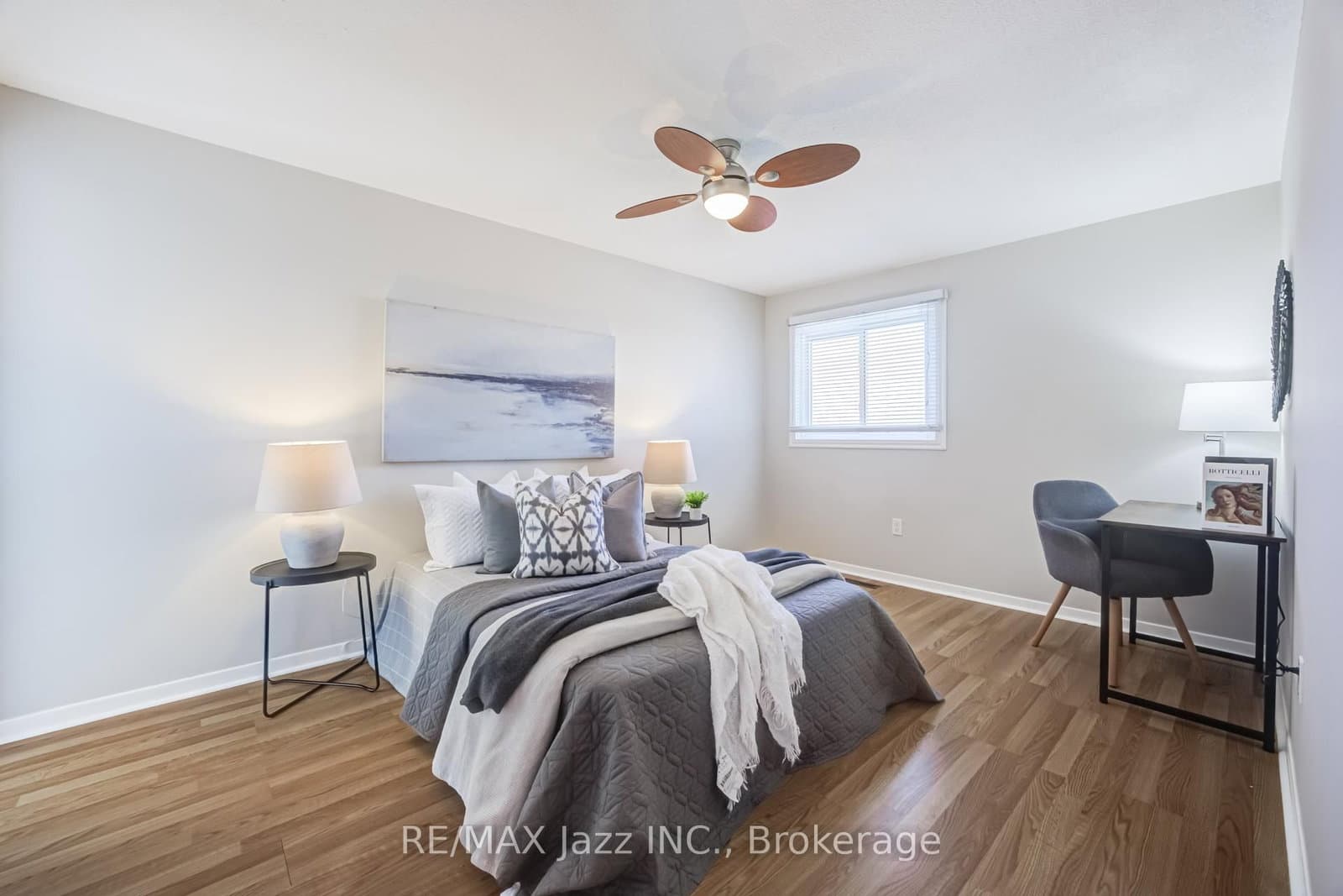 2 Coomer Crescent thumbnail 24