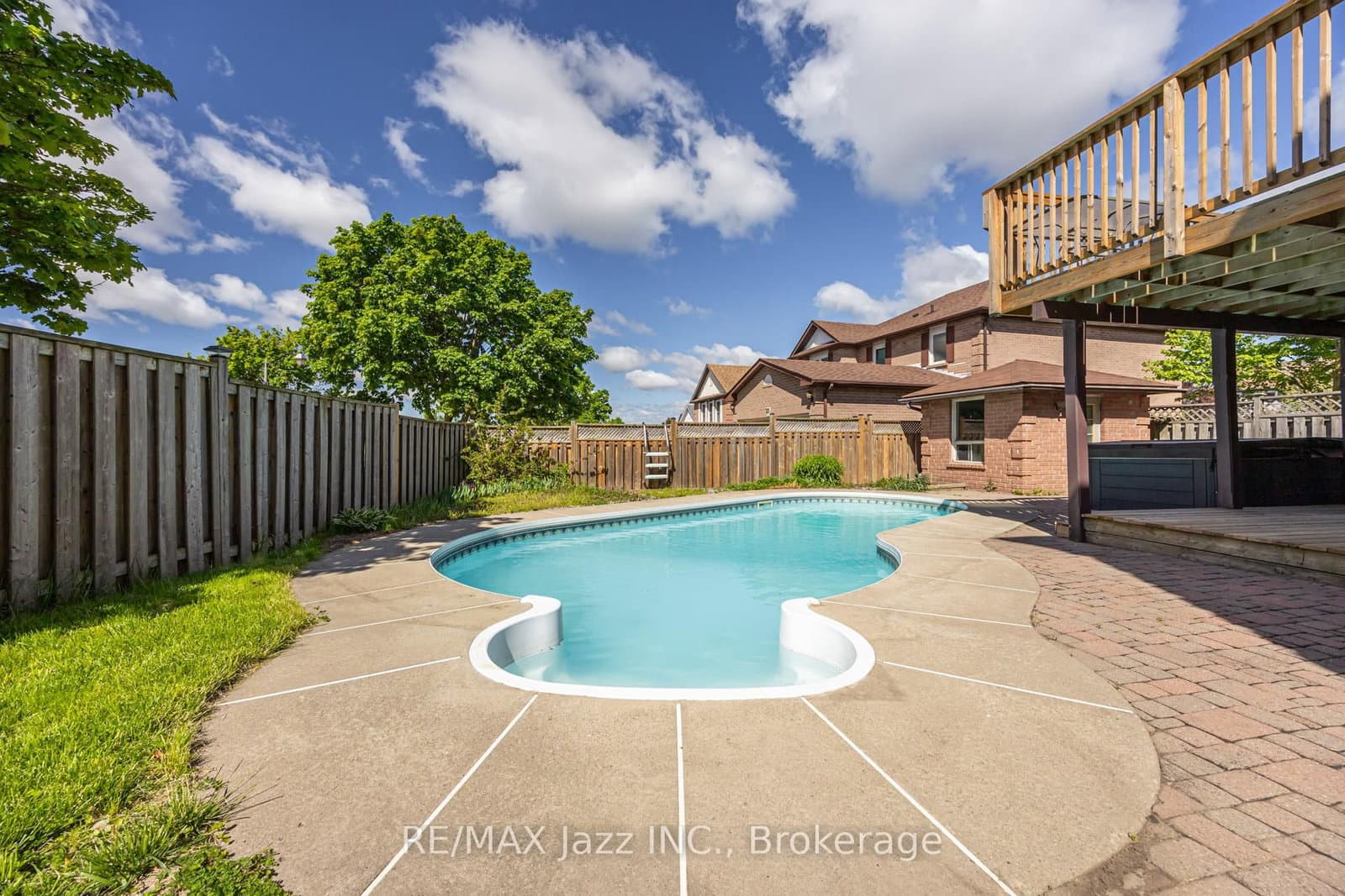 2 Coomer Crescent thumbnail 44