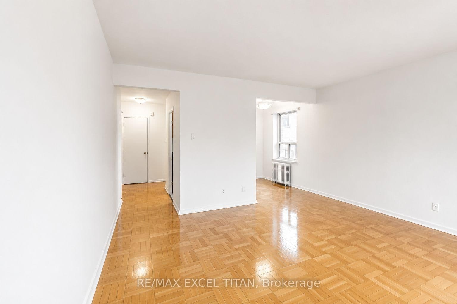 156 Kingston Road, Unit 201 thumbnail 3