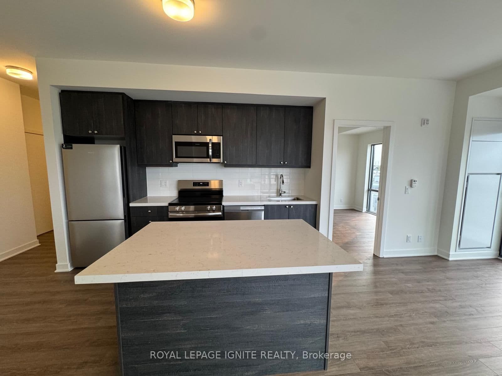51 Clarington Boulevard, Unit 607 thumbnail 8