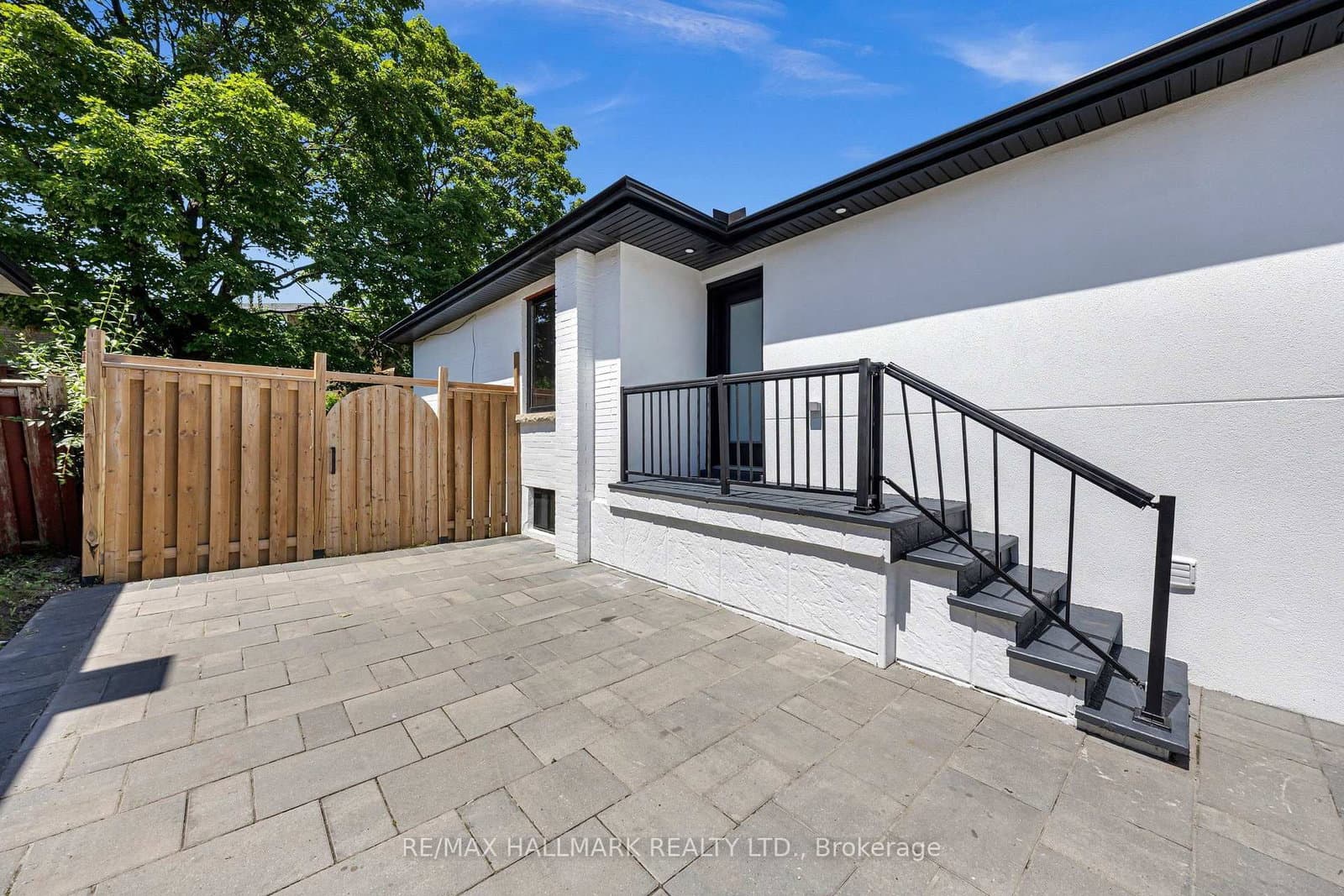 978 Midland Avenue thumbnail 7
