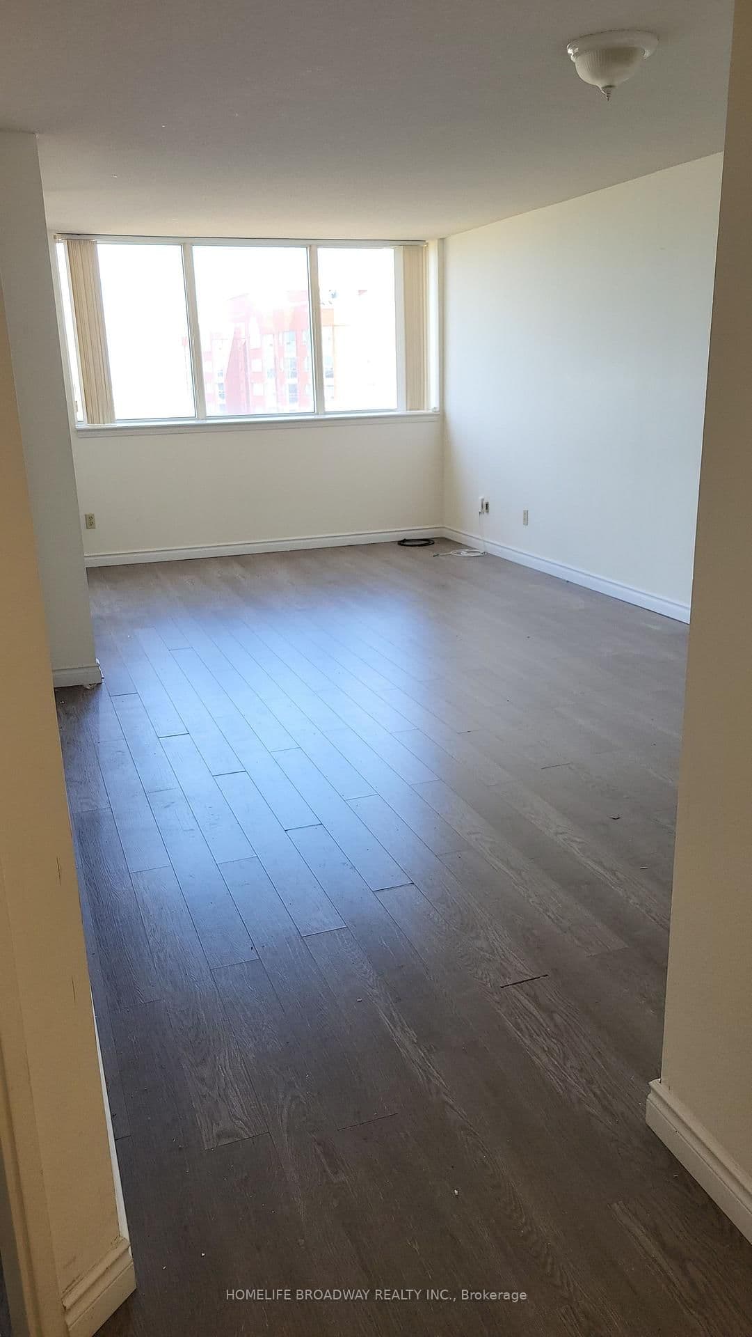2460 Eglinton Avenue E, Unit 1708 thumbnail 6