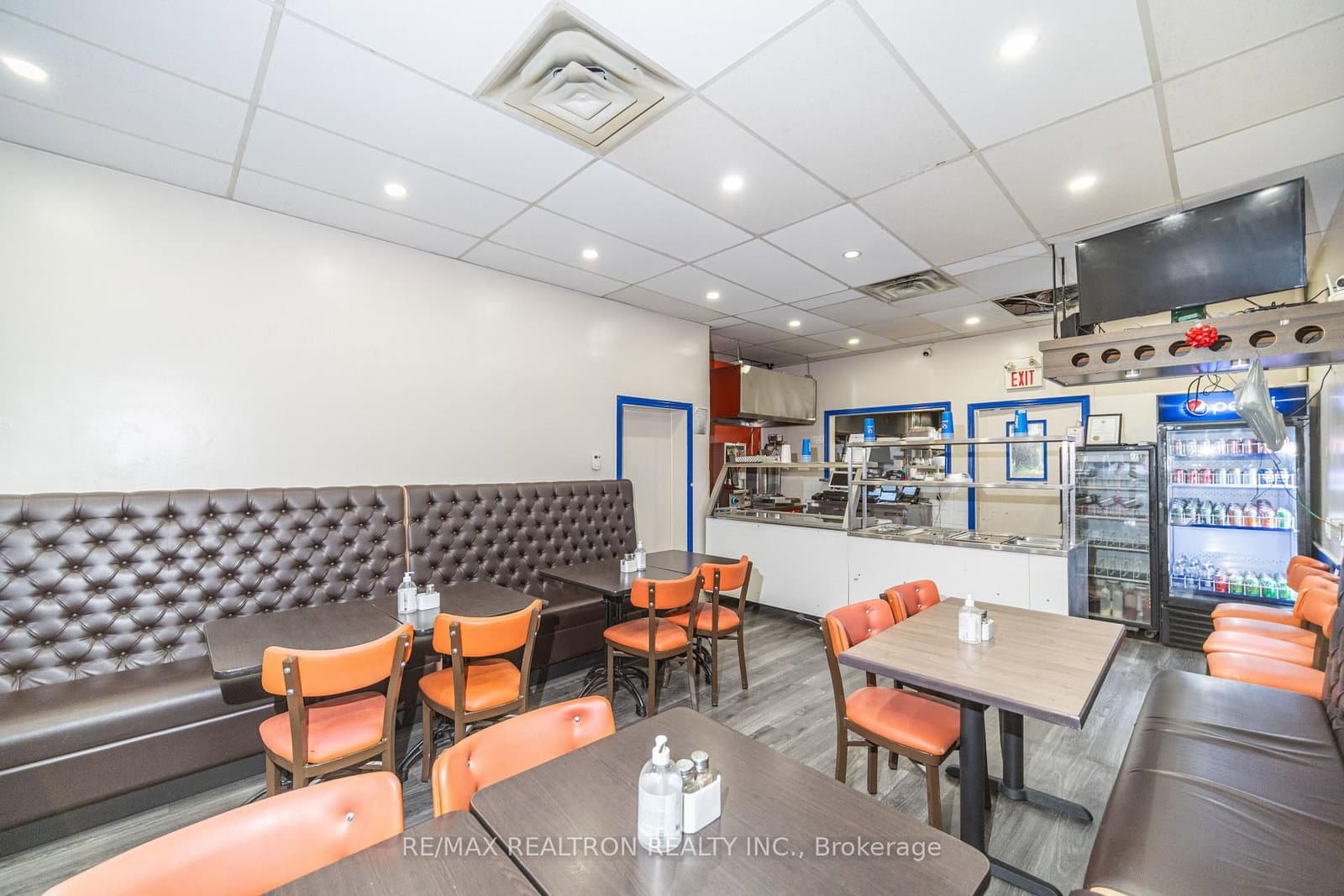 3541 St Clair Avenue E thumbnail 6