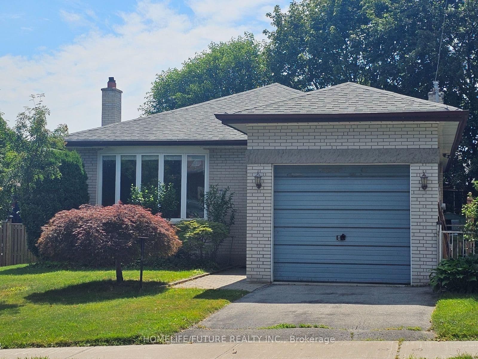 61 Hollyhedge Drive - Image 1