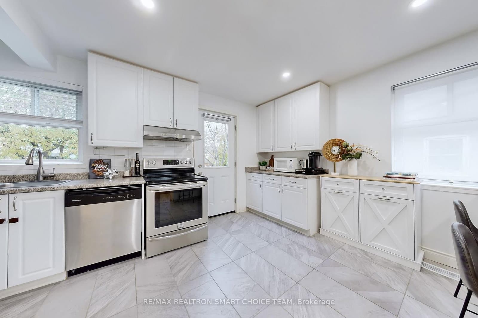 783 Birchmount Road thumbnail 10