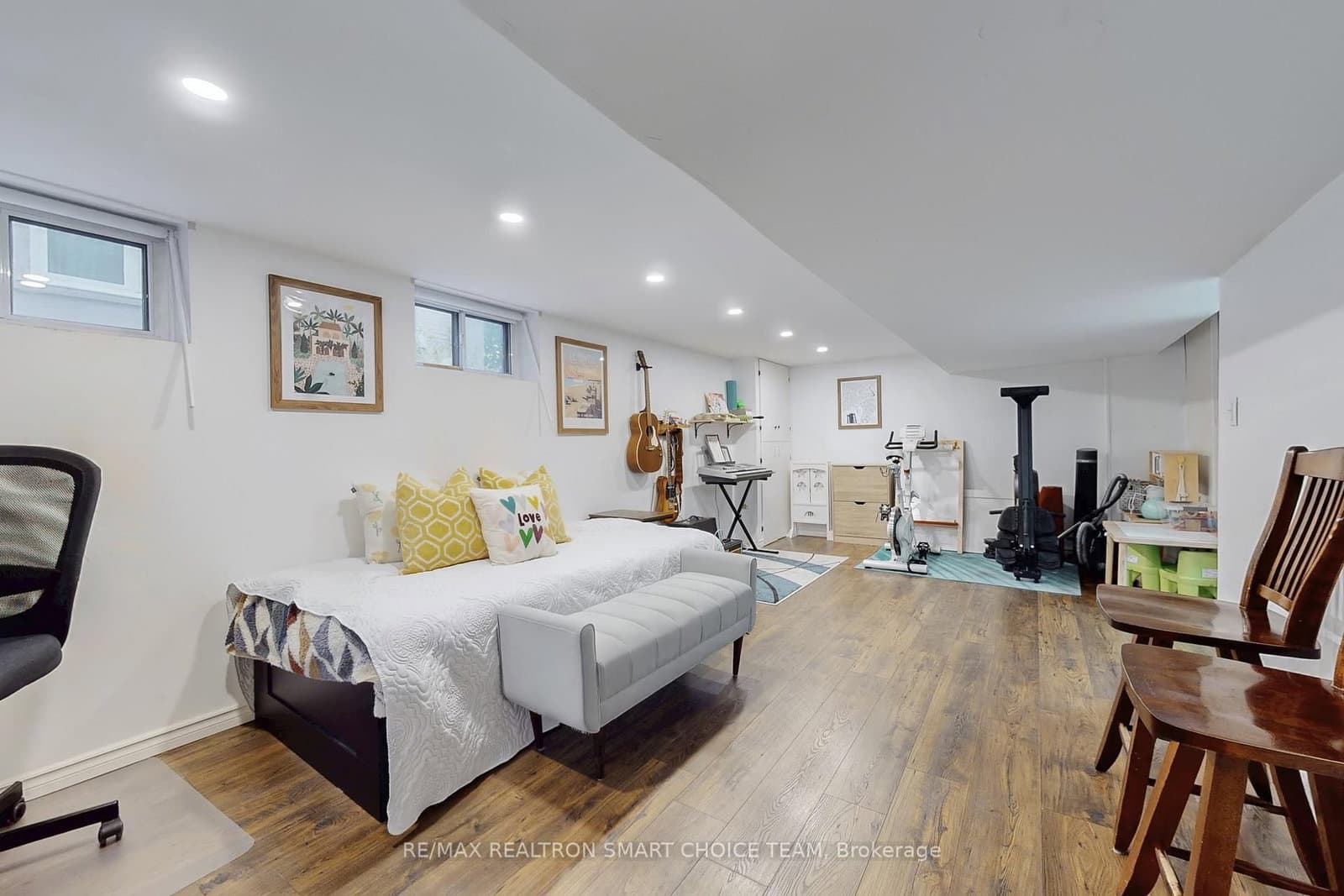 783 Birchmount Road thumbnail 32
