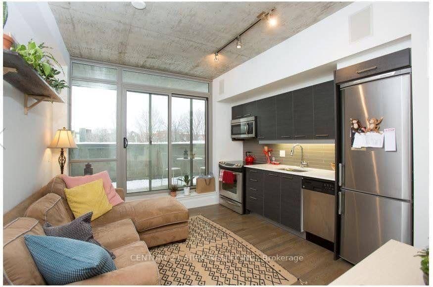630 Queen Street, Unit 204 thumbnail 3
