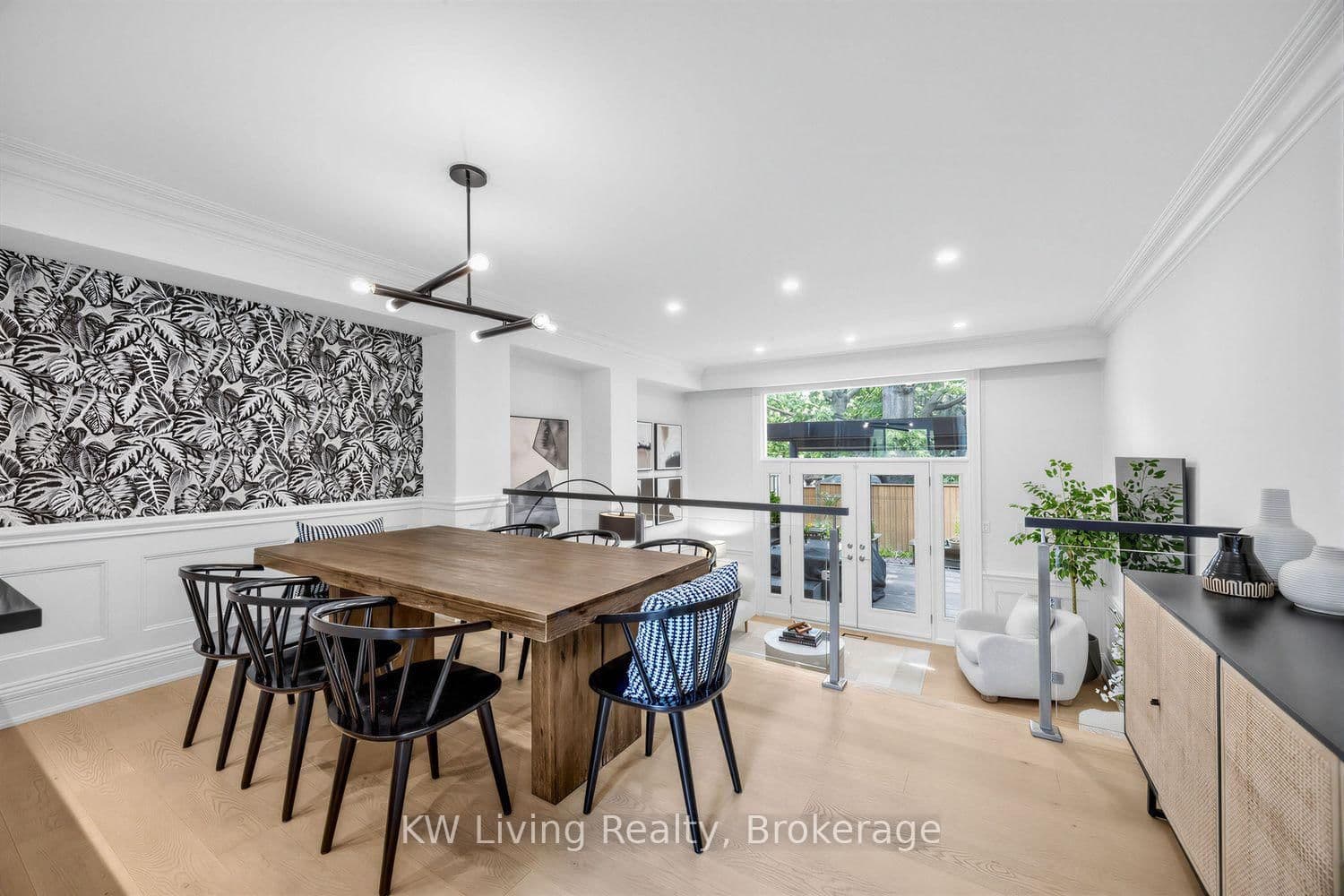 155 Woodbine Avenue, Unit TH7 thumbnail 2