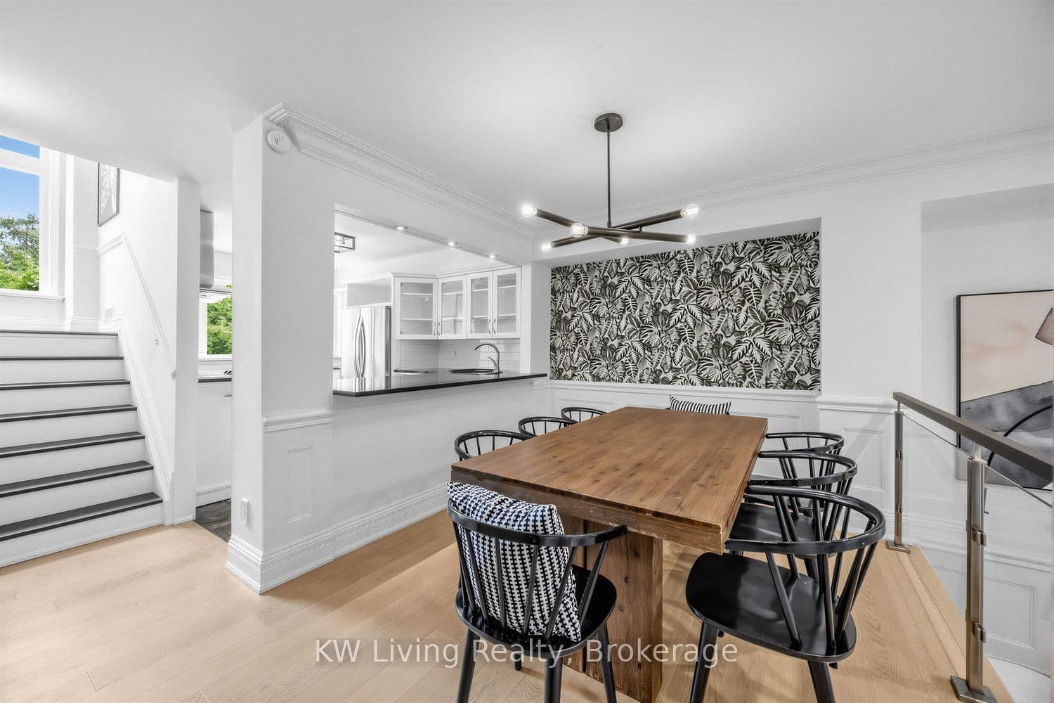 155 Woodbine Avenue, Unit TH7 thumbnail 3