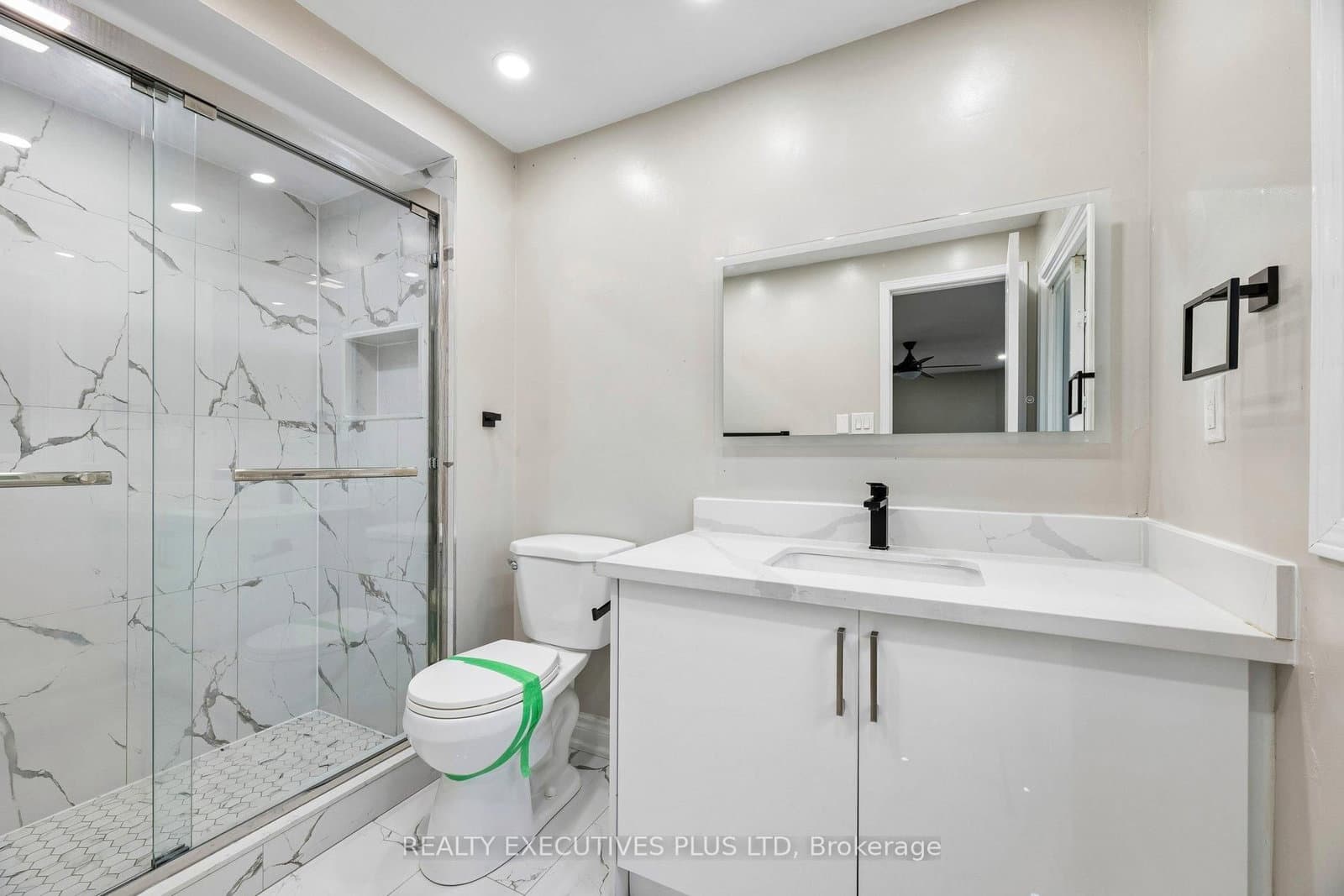 693 Barnes Crescent thumbnail 29