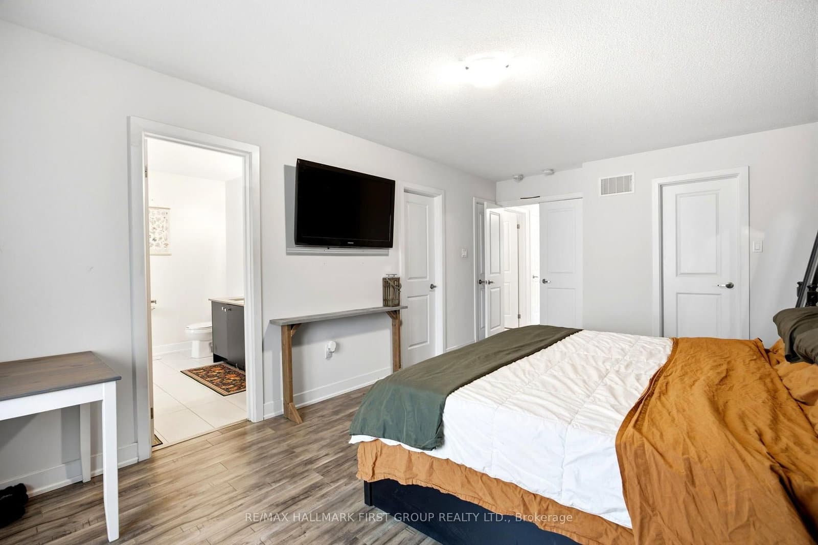 142 Vanier Street thumbnail 19