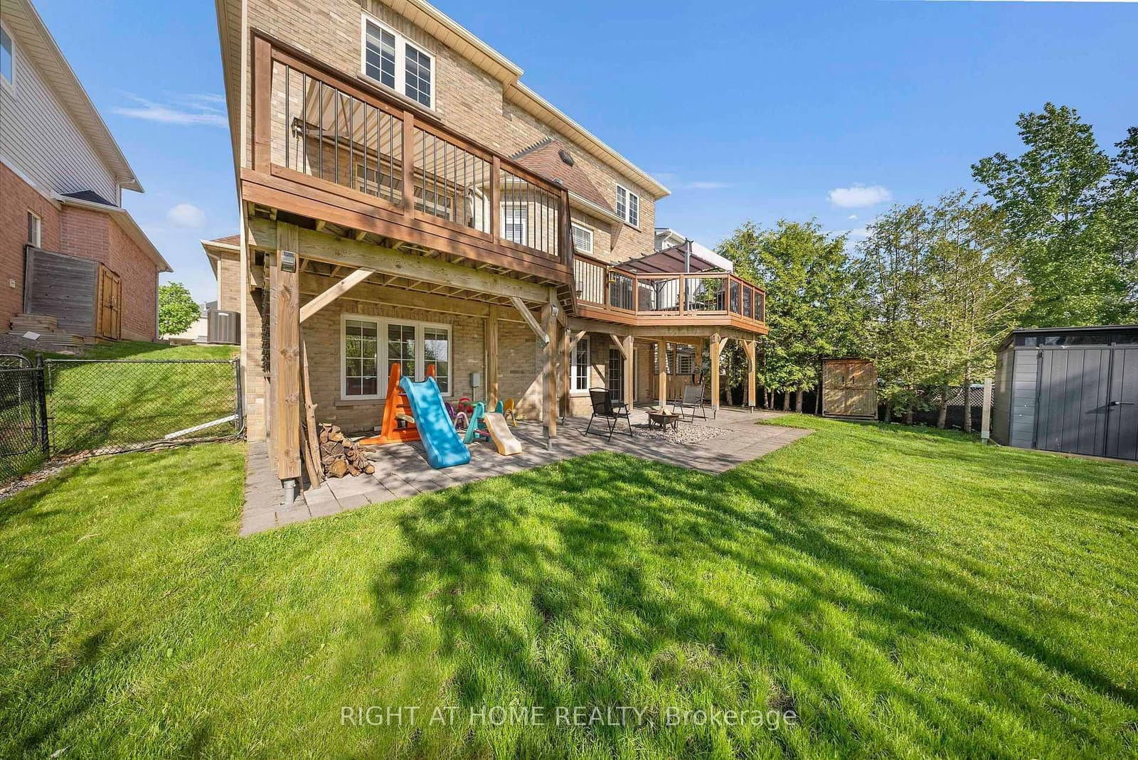 1048 Mcquay Boulevard thumbnail 46