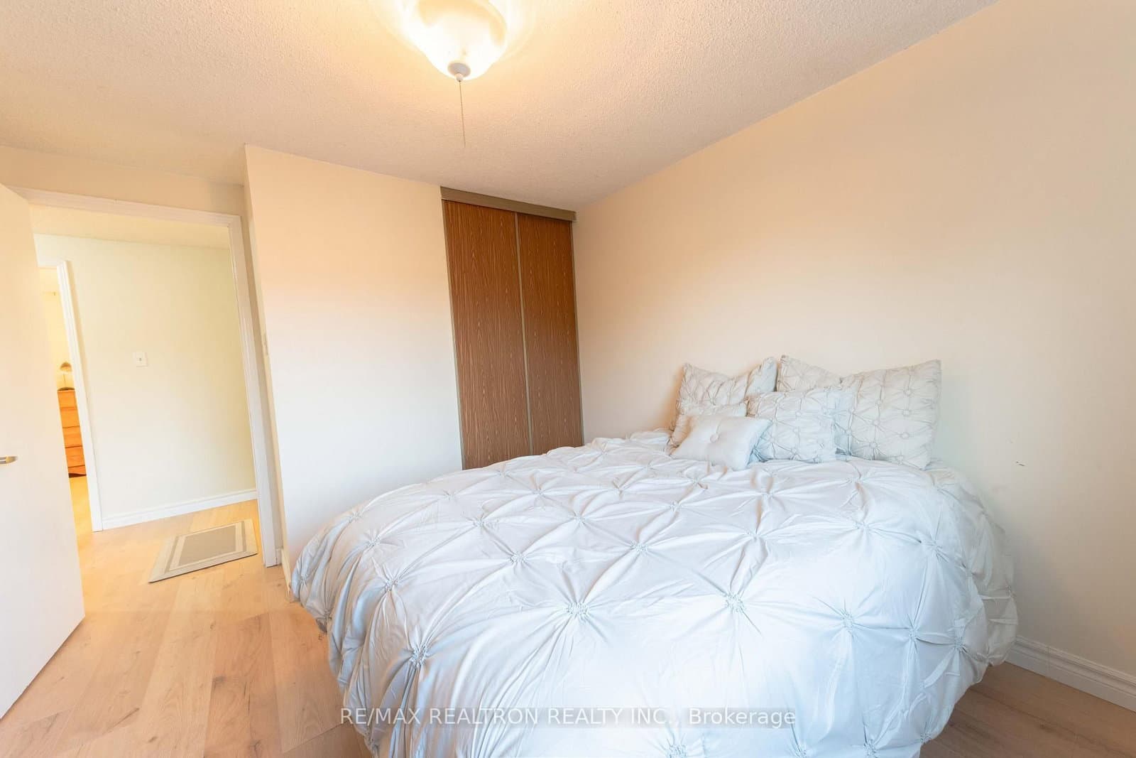 95 Chalmers Crescent thumbnail 22