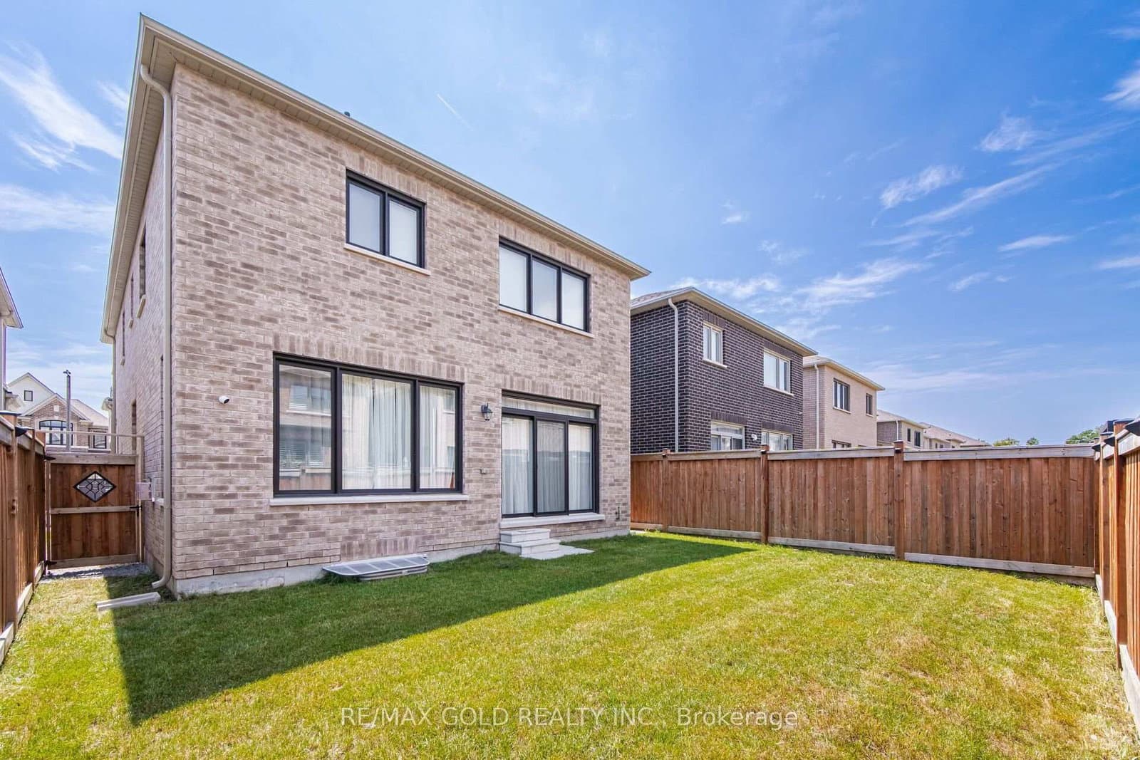 8 Huggins Drive thumbnail 49
