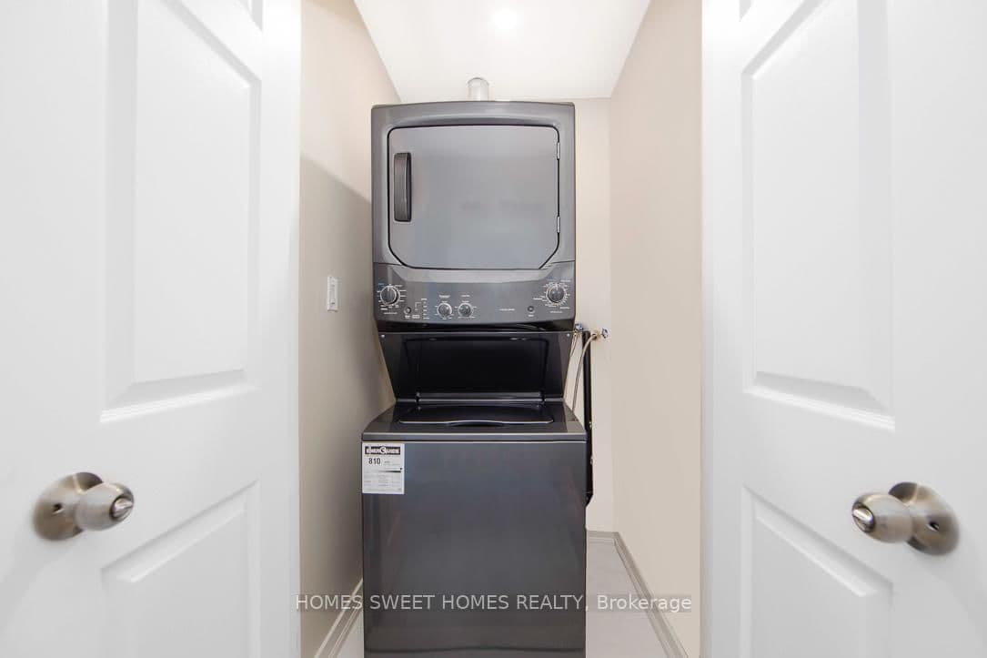 1352 Kennedy Road, Unit A thumbnail 12