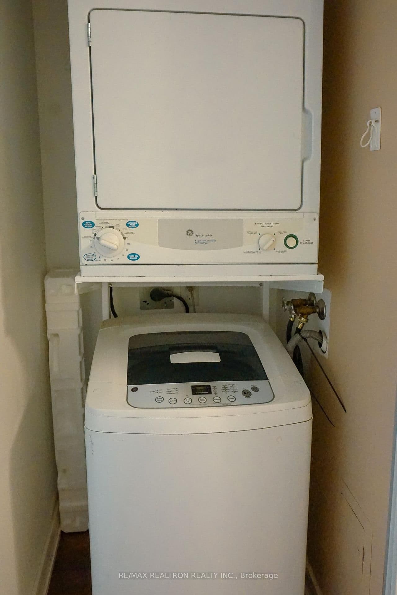 38 Lee Centre Drive, Unit 915 thumbnail 10