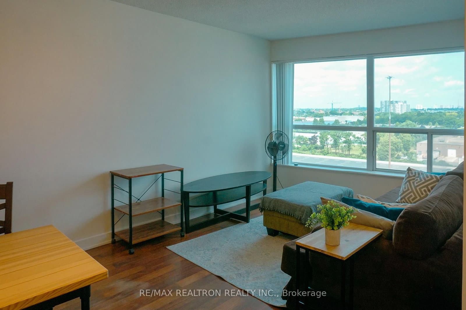 38 Lee Centre Drive, Unit 915 thumbnail 8