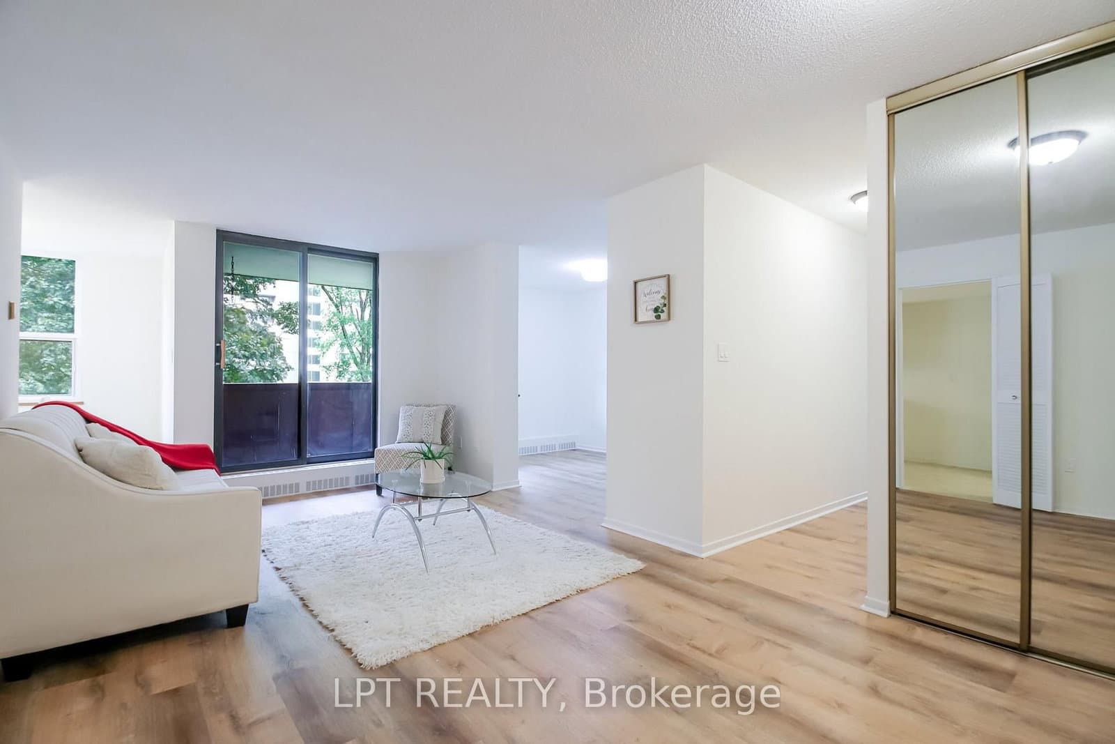 90 Ling Road, Unit 209 thumbnail 7
