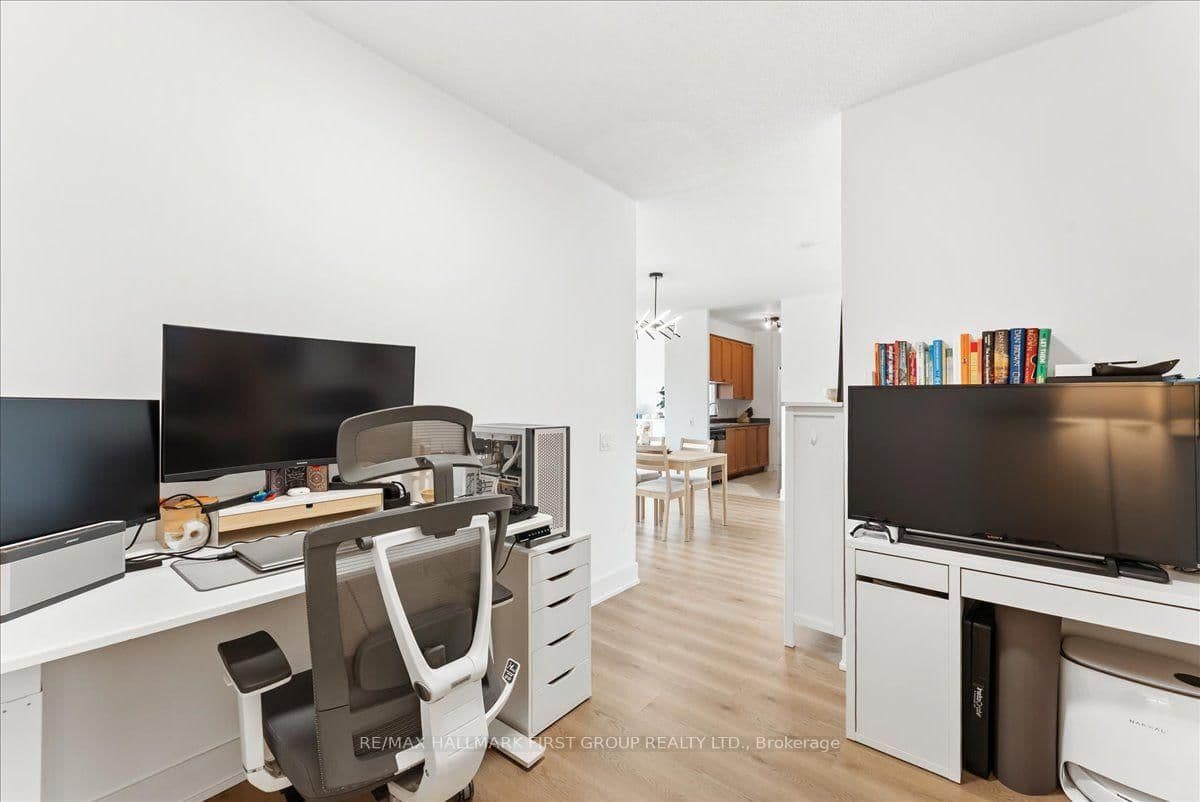 1200 The Esplanade Road N, Unit 1103 thumbnail 25