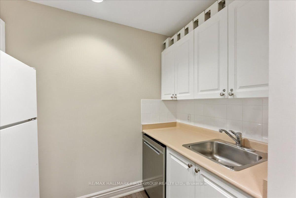 1200 The Esplanade Road N, Unit 1103 thumbnail 43