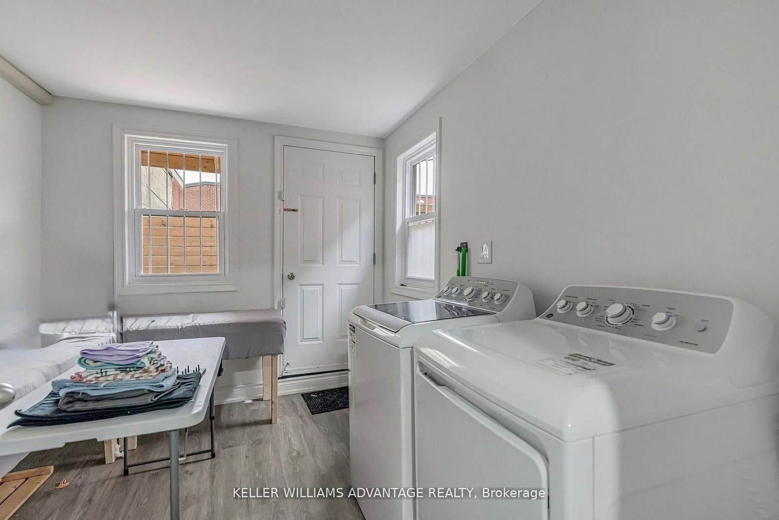 471 Danforth Avenue thumbnail 21