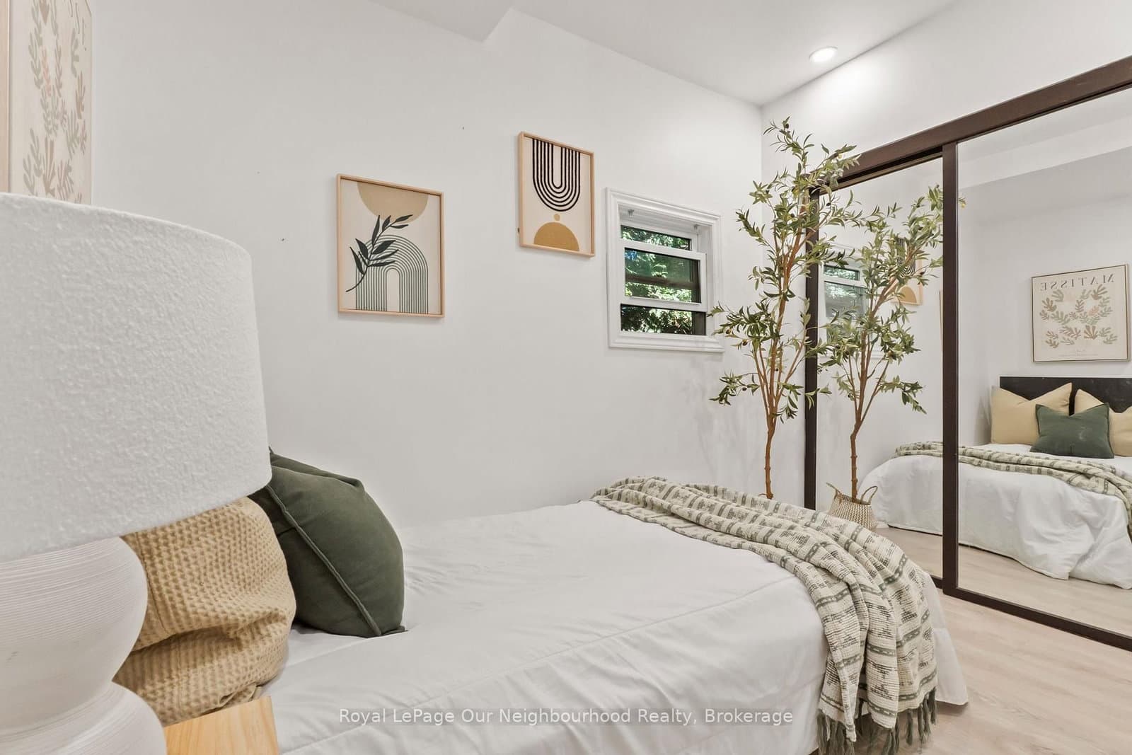 70 East Beach Road thumbnail 28