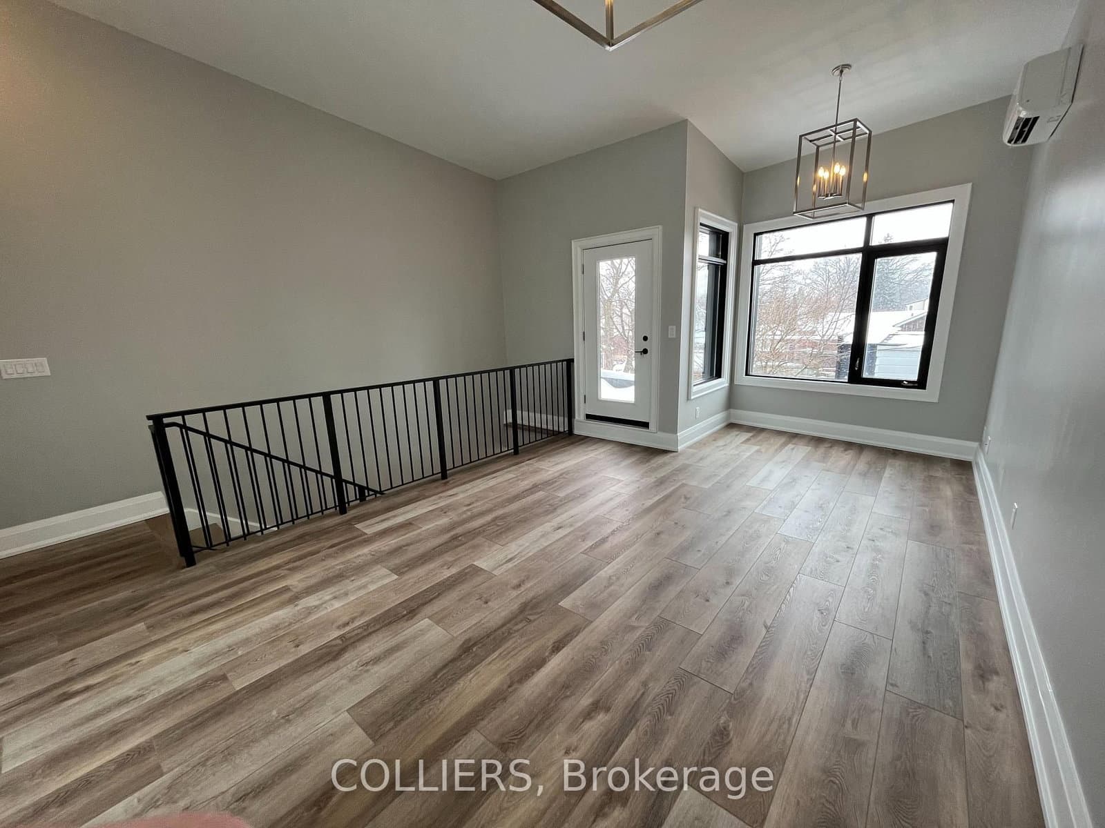 1048 Kingston Road thumbnail 6