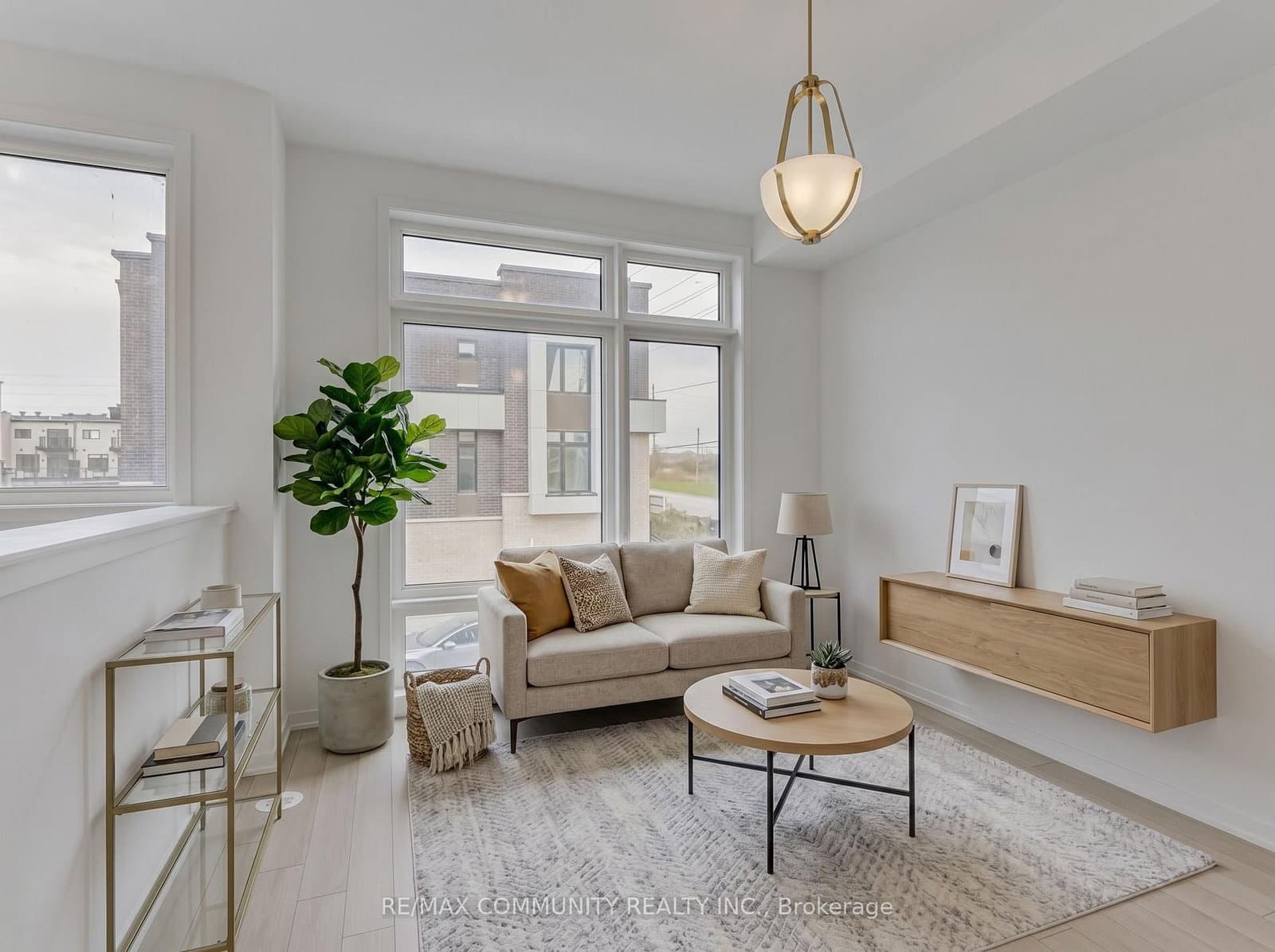 799 Heathrow Path - Image 1